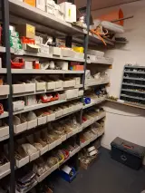 Partij installatiemateriaal in 2mtr stelling – kavel bij Onlineveilingmeester, Hoogeveen