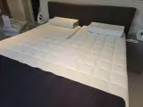 Boxspring 180x210 cm elektrisch verstelbaar, Lush – foto 3 – kavel bij Onlineveilingmeester, Hoogeveen