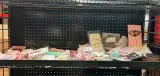Partij mode- en haaraccessoires W.o. Notino, Misswink, Invisibobble, Magefy – kavel bij Onlineveilingmeester, Hoogeveen