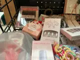 Partij mode- en haaraccessoires W.o. Notino, Misswink, Invisibobble, Magefy – foto 9 – kavel bij Onlineveilingmeester, Hoogeveen