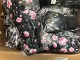 Doos met dierenbeschermkragen – foto 3 – kavel bij Onlineveilingmeester, Hoogeveen
