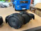 2x Draadloze koptelefoon JBL – foto 2 – kavel bij Onlineveilingmeester, Hoogeveen