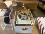 28x Horloges, sieraden en accessoires W.o. Vedder & Vedder, Cluse, Guess, Fossil – foto 8 – kavel bij Onlineveilingmeester, Hoogeveen