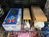 Partij led verlichting en elektronica W.o. Intech – foto 2 – kavel bij Onlineveilingmeester, Hoogeveen