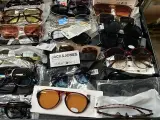 Ca. 54x Zonnebril, Diverse Merken – foto 2 – kavel bij Onlineveilingmeester, Hoogeveen