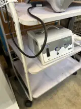 Partij professionele schoonheidsapparatuur met behandelwagens – foto 11 – kavel bij Onlineveilingmeester, Hoogeveen