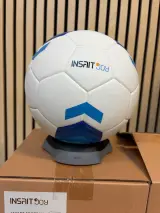 8x Slimme voetbal met bewegingssensoren maat 5 met oplader en kabel INSAIT JOY – foto 5 – kavel bij Onlineveilingmeester, Hoogeveen