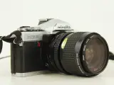 Minolta XG-9 35mm SLR met MD Zoom Rokkor 35-70mm f/3.5 & Hoya UV-filter – foto 2 – kavel bij De Kringwinkel, Antwerpen