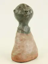 Charmant terracotta beeld - dromerige figuur in zalm en groen/grijs - 40,5 cm – kavel bij De Kringwinkel, Antwerpen
