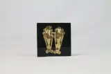 Handgemaakte reproductie van precolombiaans gouden sieraad – kavel bij De Kringwinkel, Brecht