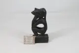 Houten Afrikaanse beeldje van Fair Trade – foto 3 – kavel bij De Kringwinkel, Brecht