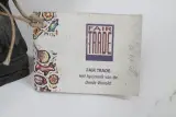 Houten Afrikaanse beeldje van Fair Trade – foto 10 – kavel bij De Kringwinkel, Brecht