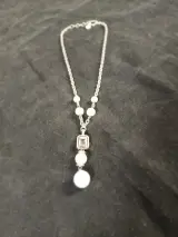 Zilveren ketting met parel en hanger – kavel bij De Kringwinkel, Turnhout