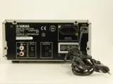 Yamaha PianoCraft E200 – Hifi-stereoset met CD-speler, receiver en luidsprekers – foto 7 – kavel bij De Kringwinkel, Antwerpen