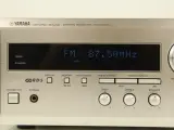 Yamaha PianoCraft E200 – Hifi-stereoset met CD-speler, receiver en luidsprekers – foto 10 – kavel bij De Kringwinkel, Antwerpen