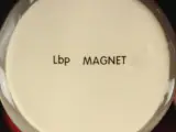 Set van 6 kleine keramische pannetjes met deksel van LBP Magnet – foto 7 – kavel bij De Kringwinkel, Antwerpen