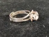 Zilveren ring met grote steen – foto 3 – kavel bij De Kringwinkel, Turnhout