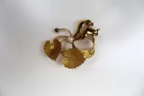 14 kt Gouden broche met parel en blauwe accentsteen – kavel bij De Kringwinkel, Izegem