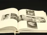 Karel Fonteyne - Œuvre 1968–2018 - monumentaal fotoboek – foto 11 – kavel bij De Kringwinkel, Antwerpen