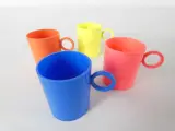 Vintage speelgoedkeuken lot met kinderbestek en keukengerei – foto 4 – kavel bij De Kringwinkel, Heverlee