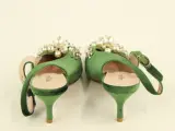 Essentiel Antwerp fluwelen pumps met parels & strass - EU 39 – foto 3 – kavel bij De Kringwinkel, Antwerpen