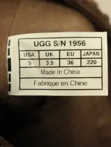 UGG Australia - bruine suède laarzen met houten hakken - zo goed als nieuw – foto 12 – kavel bij De Kringwinkel, Antwerpen