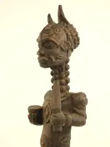 Lulua (Luluwa) stijl beeld met litteken-reliëfs, D R Congo – foto 6 – kavel bij De Kringwinkel, Antwerpen