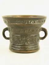 Set van 4 zware bronzen verzamelobjecten – Gotisch & Renaissance stijl – foto 2 – kavel bij De Kringwinkel, Antwerpen