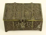 Set van 4 zware bronzen verzamelobjecten – Gotisch & Renaissance stijl – foto 6 – kavel bij De Kringwinkel, Antwerpen