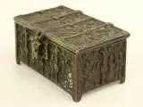 Set van 4 zware bronzen verzamelobjecten – Gotisch & Renaissance stijl – foto 7 – kavel bij De Kringwinkel, Antwerpen