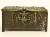 Set van 4 zware bronzen verzamelobjecten – Gotisch & Renaissance stijl – foto 10 – kavel bij De Kringwinkel, Antwerpen