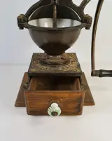 Antieke Peugeot Frères A2 toonbank-koffiemolen, ca. 1890-1900 – foto 3 – kavel bij De Kringwinkel, Turnhout