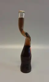 Coca-Cola flesje met speciaal design – foto 3 – kavel bij De Kringwinkel, Aalst