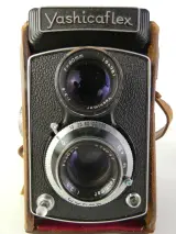 Vintage Yashicaflex tweelens camera met leren hoes – foto 2 – kavel bij De Kringwinkel, Heverlee