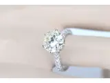 Witgouden ring met diamant met een briljant geslepen diamant van 2.50 carat – foto 2 – kavel bij Onlineveilingmeester