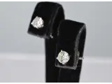 Witgouden diamanten oorbellen van 1.50 carat – foto 4 – kavel bij Onlineveilingmeester