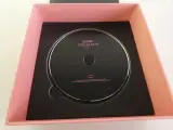 2 K-pop CD boxsets Stray Kids en Blackpink – foto 3 – kavel bij De Kringwinkel, Heverlee