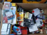 Ca. 354x Handelsgoederen en speelgoed, Guess, HP, Harry Potter – kavel bij Onlineveilingmeester, Dokkum
