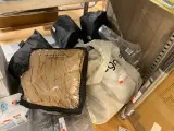 Ca. 256x Handelsgoederen, Grohe, Lucide, Nokia, Etc – foto 9 – kavel bij Onlineveilingmeester, Dokkum