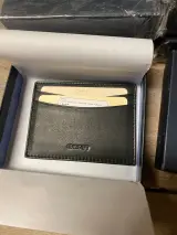 Ca. 20x Creditcardhouder, Gant En DKNY – foto 2 – kavel bij Onlineveilingmeester, Dokkum