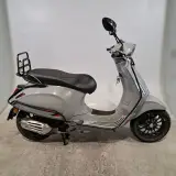 Snorscooter, Vespa, Sprint 50, 2020 – kavel bij Domeinen Roerende Zaken, Groningen