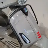 Snorscooter, Vespa, Sprint 50, 2020 – foto 5 – kavel bij Domeinen Roerende Zaken, Groningen