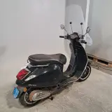 Snorscooter, Vespa, Sprint 4T, 2017 – foto 2 – kavel bij Domeinen Roerende Zaken, Groningen