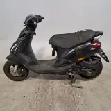Scooter, Piaggio, Zip, 2023 – foto 17 – kavel bij Domeinen Roerende Zaken, Groningen