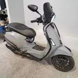 Bromscooter, Vespa, Sprint 4T, 2019 – foto 3 – kavel bij Domeinen Roerende Zaken, Groningen