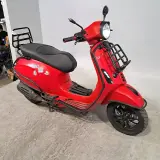 Snorscooter, Vespa, Primavera, 2019 – foto 3 – kavel bij Domeinen Roerende Zaken, Groningen