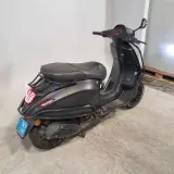 Snorscooter, Vespa, Sprint 4T, 2017 – foto 2 – kavel bij Domeinen Roerende Zaken, Groningen
