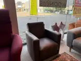 Fauteuil bruin – foto 3 – kavel bij Onlineveilingmeester, Joure