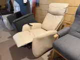 Relaxfauteuil, elektrisch verstelbaar wit – foto 7 – kavel bij Onlineveilingmeester, Joure