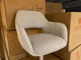 Set van 6 eetkamerstoelen AJ Living, Wiep, grijs – foto 2 – kavel bij Onlineveilingmeester, Joure